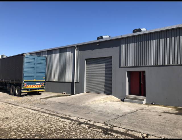 422M² WAREHOUSE TO LET IN EPPING INDUSTRIAL